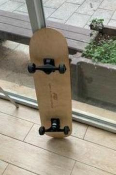 新品スケートボード スケボースケートグラフィティー