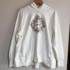 INGEBORG レース白長袖パーカー　未使用品 さがらワッペン付きパーカー （パーカー）｜INGEBORG