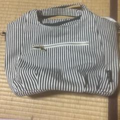 ストライプ柄ショルダーバッグ
