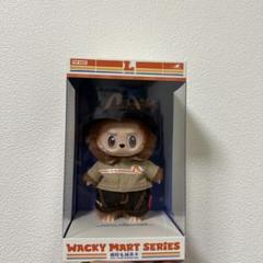 ラブブ Labubu wacky mart 店員 ぬいぐるみペンダント THE MONSTERS Wacky Mart シリーズ 店員ラブブ ペンダント