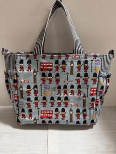 ハンドメイド　サイドポケット付き　トートバッグ