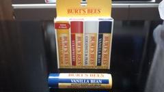 新品未使用‼BURT’S BEESリップ(バニラビーンズ)