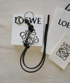 LOEWE ロゴデザイン ブラックキーホルダー - メルカリ