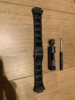 最終値下げ。CASIO G-SHOCK DW5600HR メタルバンド 最終値下げ。CASIO G-SHOCK DW5600HR メタルバンド