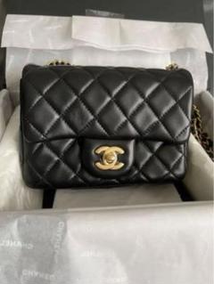 ct16 CHANEL ハンドバッグ マトラッセ 黒 エナメル デカココ ct16 CHANEL ハンドバッグ マトラッセ 黒 エナメル デカココ