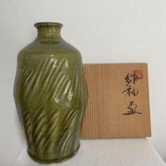 緑釉花紋執壺  茶壺  酒壺  陶磁器  現代工芸品 置物 2025年最新】緑釉壺の人気アイテム - メルカリ