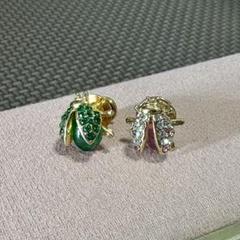 てんとう虫　ピンブローチ　ブローチ