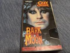 オジーオズボーン　BARK AT THE MOON