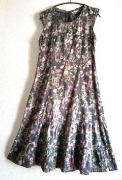 花柄ノースリーブAラインワンピース