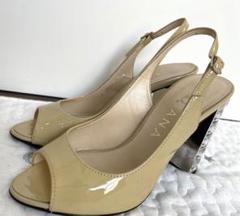DIANA ベージュ オープントゥ サンダル　21.5センチ