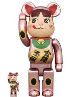 新品未開封　BE@RBRICK 招き猫ペコちゃん　金運ダブル小判桃金メッキのサムネイル