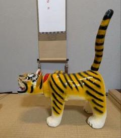 掛軸 (掛け軸) 猛虎 田辺修二 尺五立 約横54.5cm×縦190cm p9701