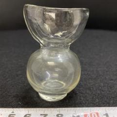 明治期　ウランガラス　小瓶　高さ6.4㎝　東な6-1118① 明治期 ウランガラス 小瓶 高さ6.4㎝ 東な6-1118① - メルカリ