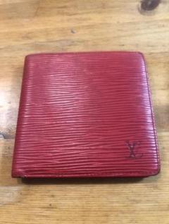 ルイヴィトン エピ 二つ折り財布 レッド