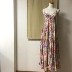akualani キャミソール　花柄　フラワー　マキシ丈　ロングワンピースのサムネイル