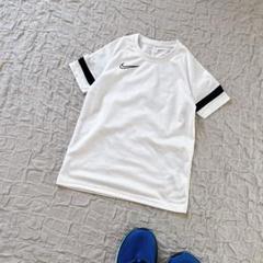 キッズ　Tシャツ　NIKE ナイキ　140 白　ワンポイント　刺繍