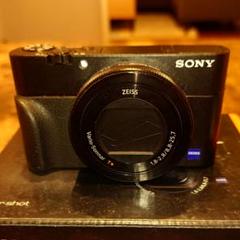 Sony RX100シリーズの大型グリップで持ちやすさが大幅改善
