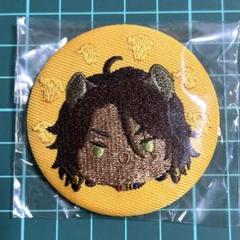 ツイステ サバナクロー寮 レオナ ツムツム 刺繍缶バッジ - メルカリ