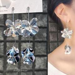 No.89 大ぶり 艶シルバーフラワー×艶シルバー花びら ペタルピアス
