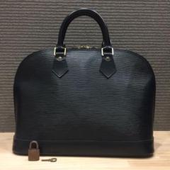 美品 LOUIS VUITTON エピ アルマ ハンドバッグ ブラック 黒