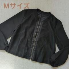 春　ブラック ショートジャケット　薄手　冷房対策