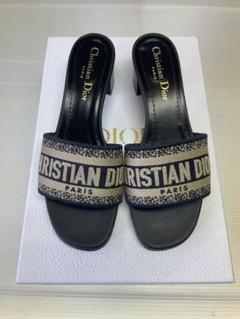 【美品】Dior デニム レザー バイカラー サンダル 南京錠 チャーム付 36 プレミアムなビルケン】素材もカラーも大人仕様。夏の足元に差が