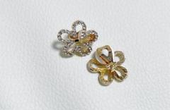 【美品】輝くフラワー　イヤリングのサムネイル