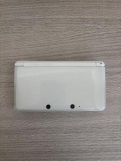 NINTENDO 3DS ホワイト本体 タッチペン、充電器、SDカード付き