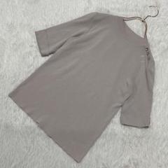 N. 肩ボタンニット グレージュ M オシャレ 上品