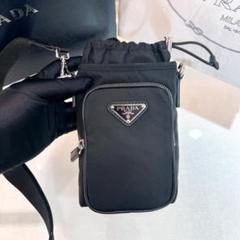 PRADA ブラック スマホショルダーバッグ