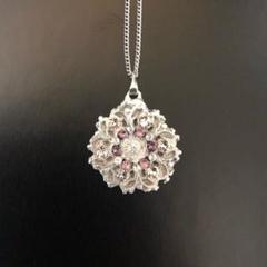 silverペルシア模様風スワロフスキーネックレス(チェーン付き)