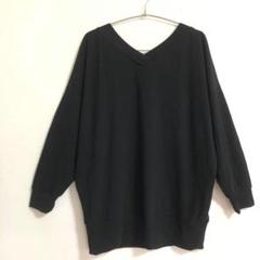 COLZA カットソー　黒　Ｖネック　丈長め　ゆったり大きめ　a3723