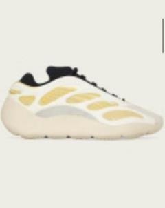 adidas YEEZY 700 V3 SAFFLOWER 27.5cm