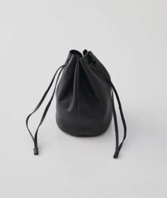 nest Robe CONFECT バレンシアレザー マルチポーチ 黒　未使用品 nest Robe CONFECT バレンシアレザー マルチポーチ 黒 未使用品
