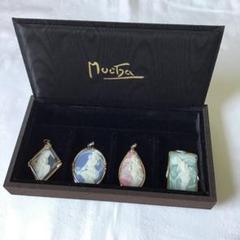 MUCHA ミュシャ 「四芸術」 カメオ 宝飾ペンダント　天然石付き　く39 MUCHA ミュシャ 「四芸術」 カメオ 宝飾ペンダント 天然石付き