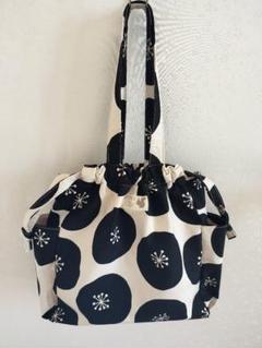 ハンドメイド 巾着トートバッグ Usedリメイク キンホルダー付き☆。.:＊・゜ 巾着バッグ/ピンク白/ハンドメイド/パラグライダーリメイク