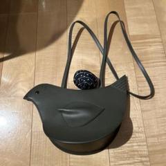 ミナ　ペルホネン　鳥型オリーブグリーンショルダーバッグ ミナ ペルホネン 鳥型オリーブグリーンショルダーバッグ - メルカリ