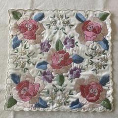 刺繍 敷物