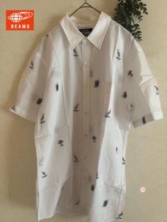 BEAMS 刺繍入りホワイト半袖シャツ