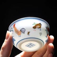 鶏と小鳥の絵柄の茶碗