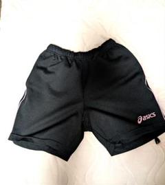 asics 黒 ハーフパンツ