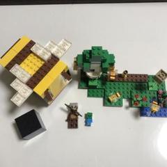 マイクラブロックセットとキャラクター人形とマイクラキューブ