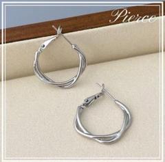【再入荷】シルバー　ピアス　高品質　ねじれ　フープピアス　アクセサリー