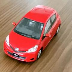 サンプル トヨタ ヴィッツ シーエムズラリーカー MAZDA ファミリア Amazon | 箱無し CM's シーエムズ 1/64 ラリーカーコレクション