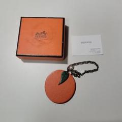 HERMES オレンジ色のチャーム　チェーン925(シルバー)