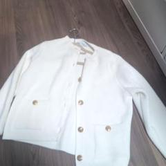【美品】ZARA ザラ ノーカラージャケット 金ボタン M 極美品 ZARA ザラ ノーカラージャケット クロップド丈 金ボタン