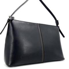 【美品】バーバリー ショルダーバッグ 肩当て ノバチェック ロゴプレート 黒 BURBERRY バーバリー ショルダーバッグ ノバチェック ロゴ型押し