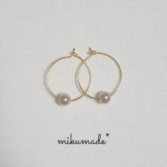 一粒パールのフープピアス シャンパングレー