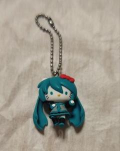 初音ミク＆ハローキティコラボキーホルダーセット - メルカリ