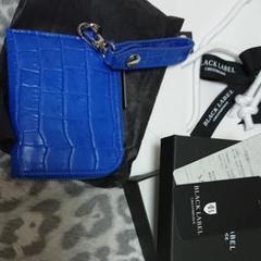BLACk LABEL